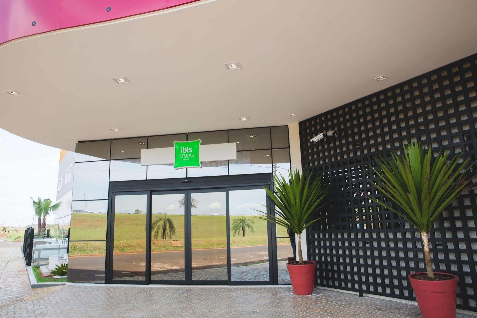 Hotel ibis Styles Birigui Exterior foto