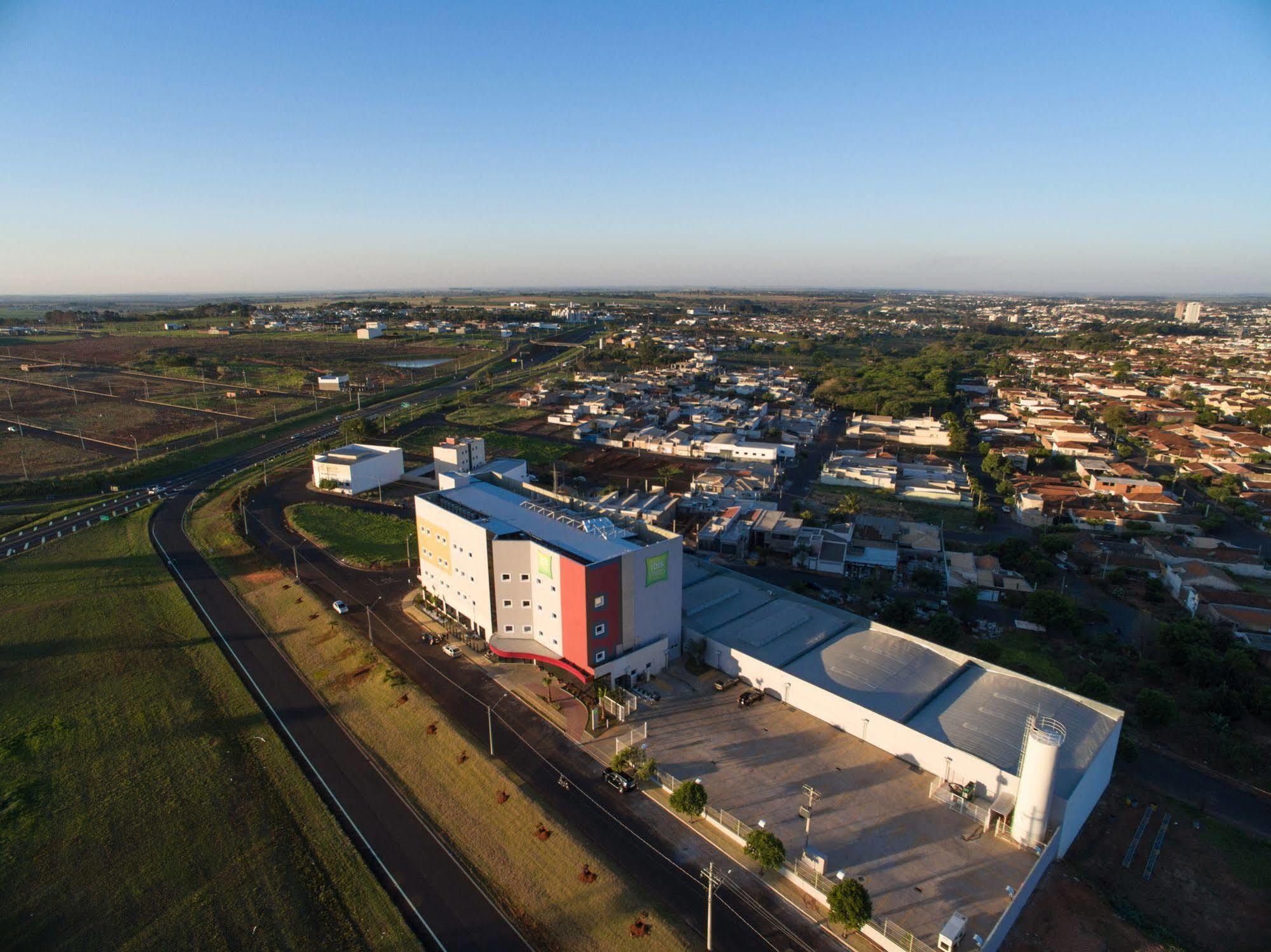 Hotel ibis Styles Birigui Exterior foto